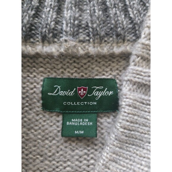 Vintage David Taylor Mens Size Medium V-Neck Gray Knit Sweater - Picture 2 of 6